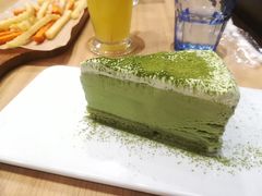 -必胜客(WOW中心城店)