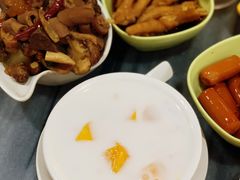 -黄师奶甜品店