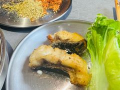 -围炉肉舍•炭烤活鳗•丹东海鲜烤肉(步行街店)