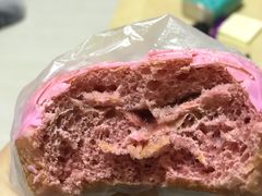 草莓脏脏包-山崎面包(百联世纪店)