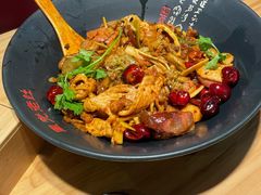 -风光老灶麻辣香锅(大成路翠微百货店)