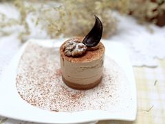 皇家奶茶蛋糕-燕庭·纯燕窝·甜品下午茶(南京西路店)