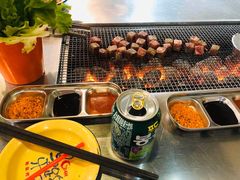 -马路牙子烧烤音乐酒馆(望京店)