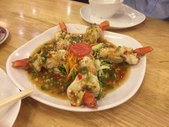 -J Daeng Seafood
