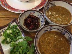 -毛辣果·贵州红酸汤牛肉火锅(西单店)