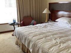 -汕尾巴黎半岛酒店