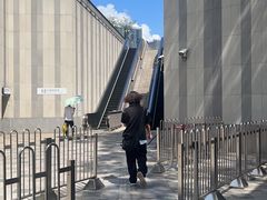 -东方体育中心(地铁站)