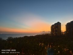 -三亚湾海居雅高铂尔曼度假酒店