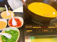 -鲜入围煮花胶鸡海鲜火锅