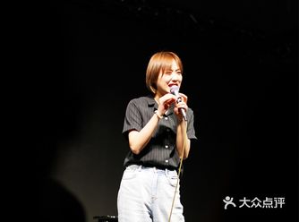 之前一段时间里迷上了脱口秀