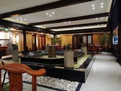 大堂-老六杀猪菜(进乡街店)