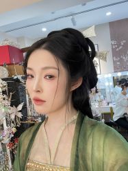 -一揽芳华汉服旗袍体验馆(拙政园店)