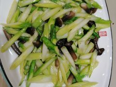 -乔家小院•本地小海鲜•非遗驴肉(万年泉路店)