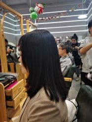 -苏豪路易士·嘉玛发廊