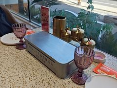 -小董哥烤串·爆汁大油边(故宫店)