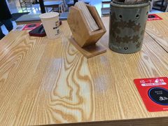 -魔都三兄弟酸辣粉·蘸卤炸串(虹桥万科店)