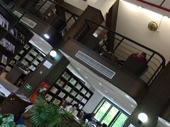 -杨浦区图书馆(长海路街道分馆)