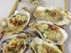 -山野的朋友露营炭火烤肉