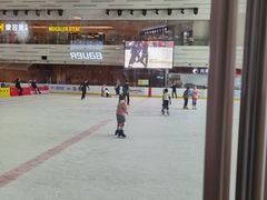 -冠军冰场CHAMPION RINK(凯德广场店)