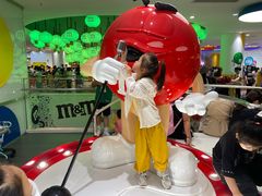 -m豆巧克力世界(上海世茂广场店)