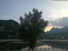 -百里峡七彩艺术小镇