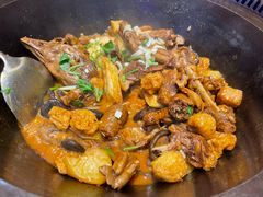 -山河屯铁锅炖·非遗东北菜(南山店)