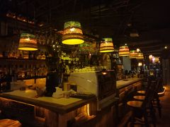 -城墙外BAR