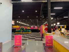 -嘿哟动霸CHUA·新潮玩运动娱乐中心·蹦床滑冰团建乐园