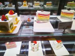 彩虹蛋糕-巴黎贝甜(印象城店)