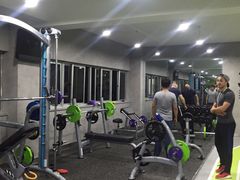 -齐岸健身(花园城店)