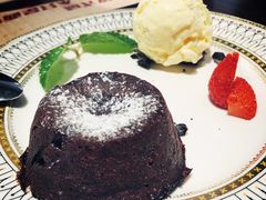熔岩巧克力配冰淇淋-斯比特花园西餐厅(东方商厦店)