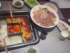 -洞子口重庆鲜货火锅(楚翘城旗舰店)