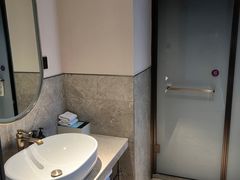 -成都宽窄巷子西美居酒店
