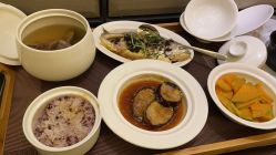-臻康乃馨月子中心(集美店)