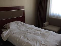 -西港航空酒店(银川南门广场机场巴士店)