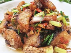 红烧鱼块饭-川湘记