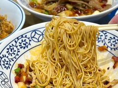 -李与白包子铺(桐梓林店)