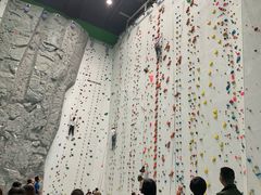 -重庆际华园室内极限运动中心