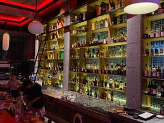 -饮湖威士忌鸡尾酒吧