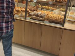 面包甜点陈列柜-新麦西饼(广东路店)