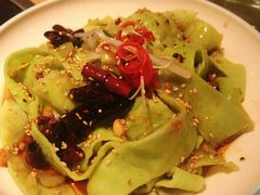荷塘月色荷叶粉-山城外·非遗酸菜鱼(蜀都万达店)