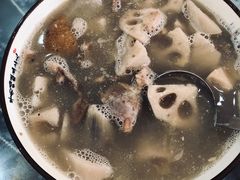 莲藕排骨汤-海韵人家.海景花园经典云南菜(双廊店)