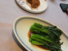 猪油渣拍蒜炒菜心-汝港酒家·手工茶点·粤菜(滨江东旗舰店)