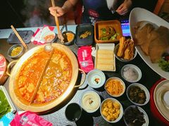 -九鼎轩脆毛肚火锅(南京东路店)