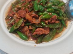 -阿瓦山寨·湘菜现炒·剁椒鱼头王(咸阳总店)