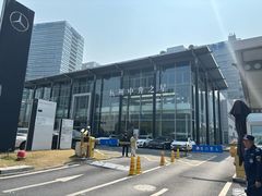 -杭州中升之星奔驰4S店(滨江店)