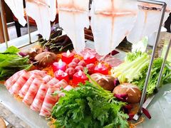 爱的拼盘-慢丽江·云南野生菌土鸡锅(西山店)