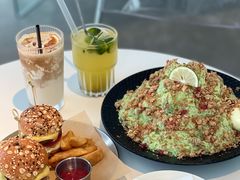 -洪小鹏生活美学馆(领SHOW天地店)