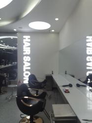 -MOVAN  HAIR莫凡匠人发型屋