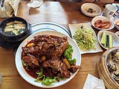 -喇喇排骨火锅·传统韩式脊骨汤(望京西园总店)